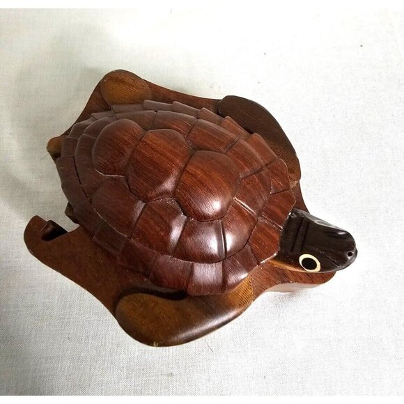 Island Wood Other - Island Wood Collection Wood Jewelry Box Hawaii Turtle Shaped Vintage‎